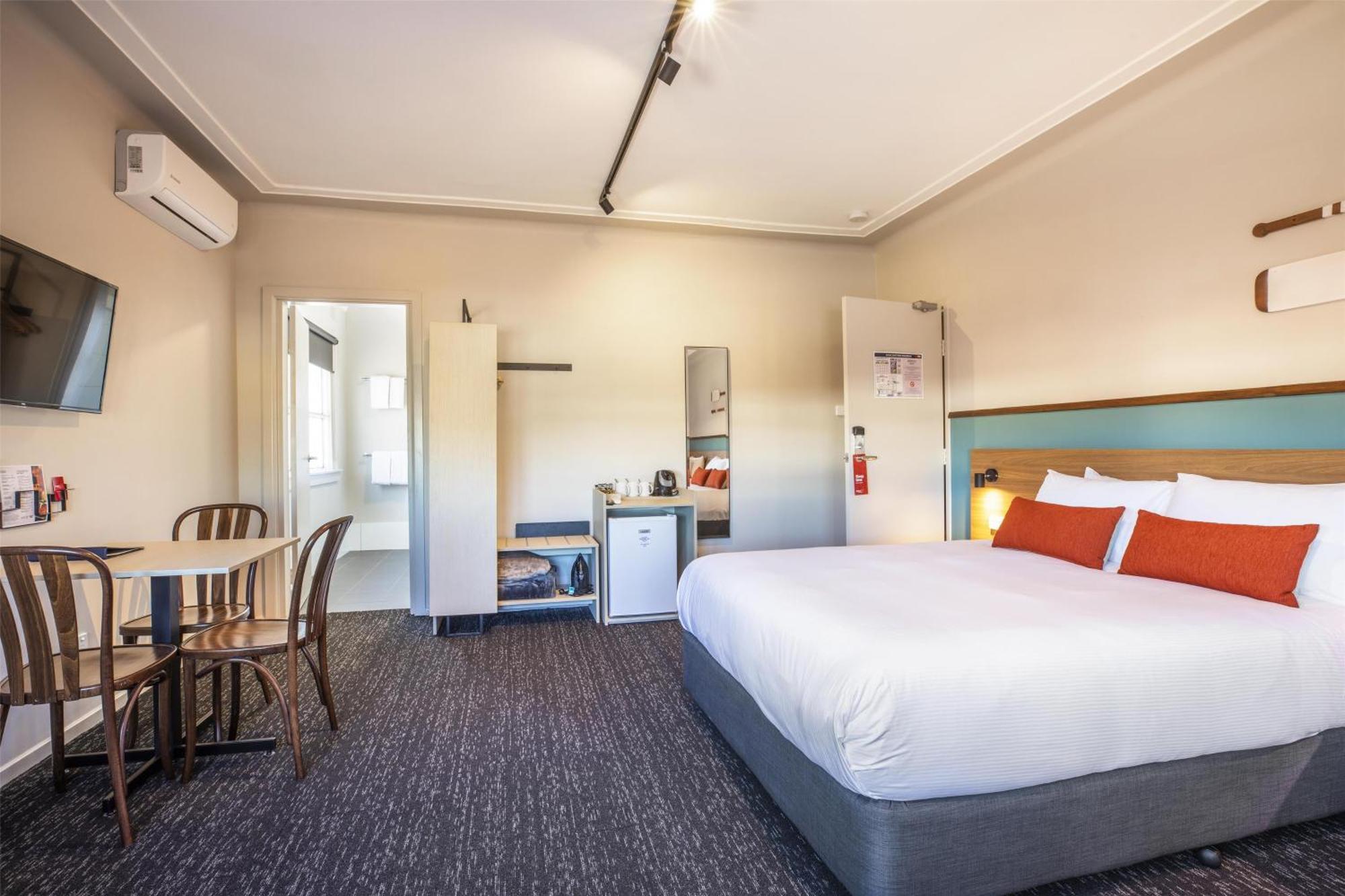 Nightcap At Ocean Beach Hotel Umina Beach Exterior photo